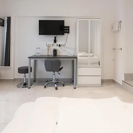 By Staystay I 24 Check-in Pensión