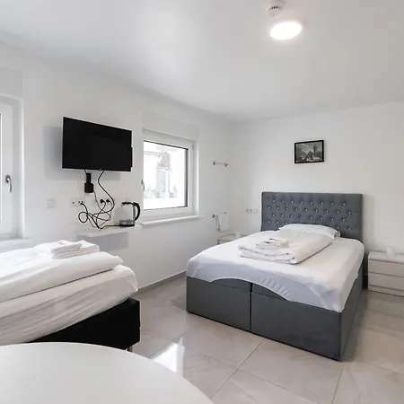 Pensión By Staystay I 24 Check-in Núremberg