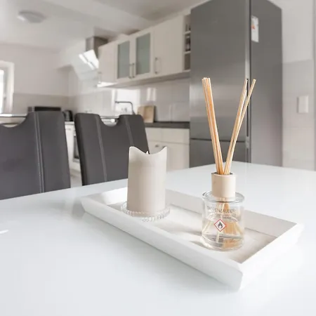 By Staystay I 24 Check-in *