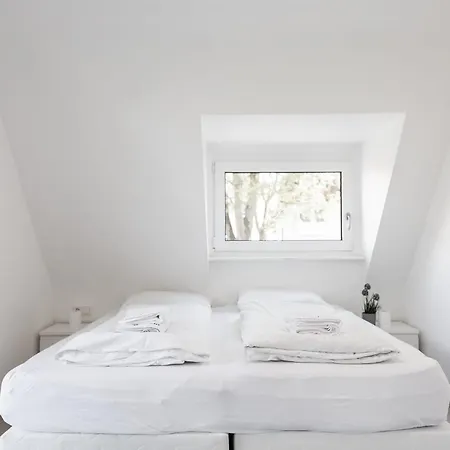 By Staystay I 24 Check-in Gasthuis